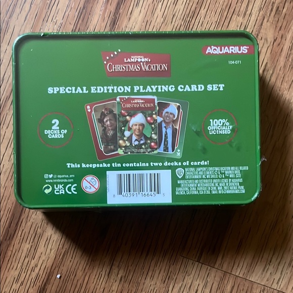 Christmas Vacation Tin Box - Picture 2 of 2